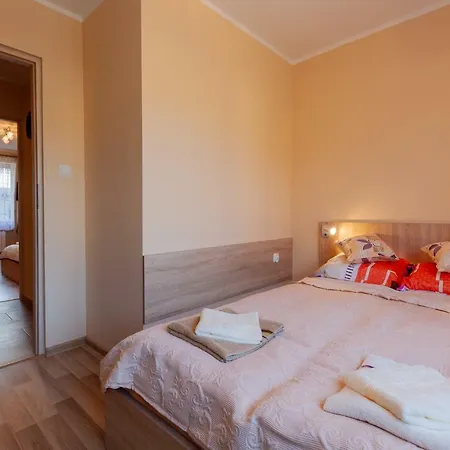 アパート Czarny Potok Mieszkanie Apartament クリニツァ・ズドルイ
